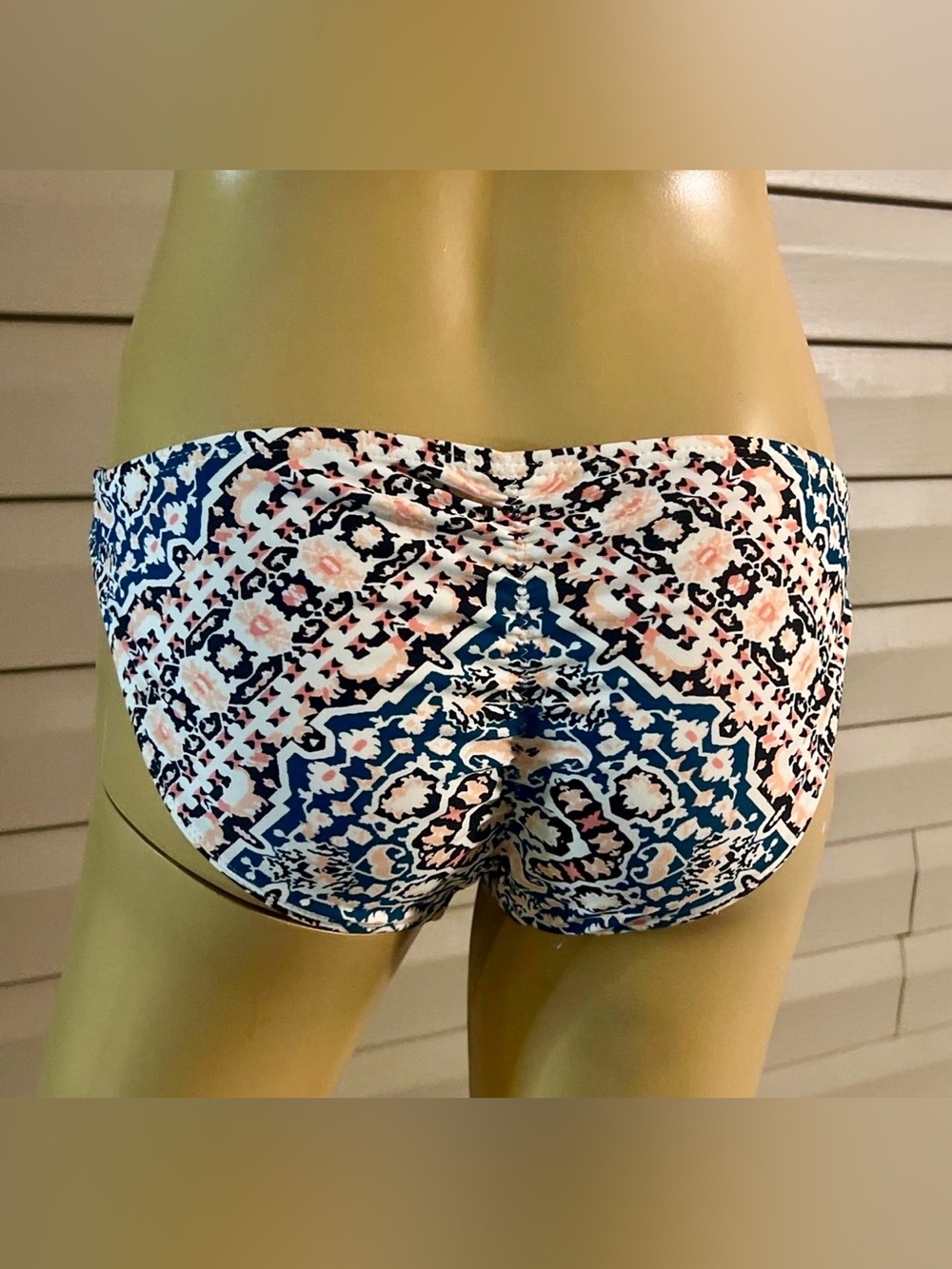 Patterned Bikini Bottom - Picture 3 of 5